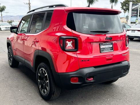 Used 2023 Jeep Renegade Trailhawk AWD/4WD image 7