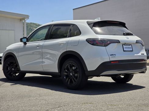 New 2026 Honda HR-V Sport image 6