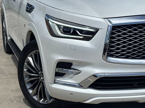 Used 2018 INFINITI QX80 2WD w/ Deluxe Technology Package image 4