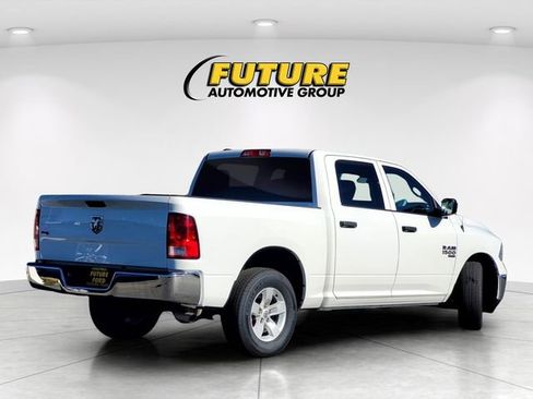 Used 2022 RAM 1500 Classic SLT RWD image 4