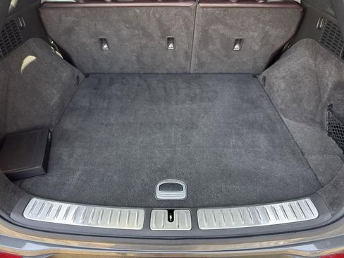 Used 2022 Genesis GV70 2.5T w/ Advanced Package image 34