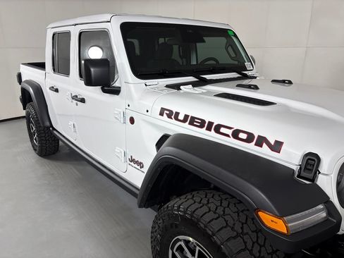 New 2026 Jeep Gladiator Rubicon w/ Steel Power Dome Hood Package AWD/4WD image 12