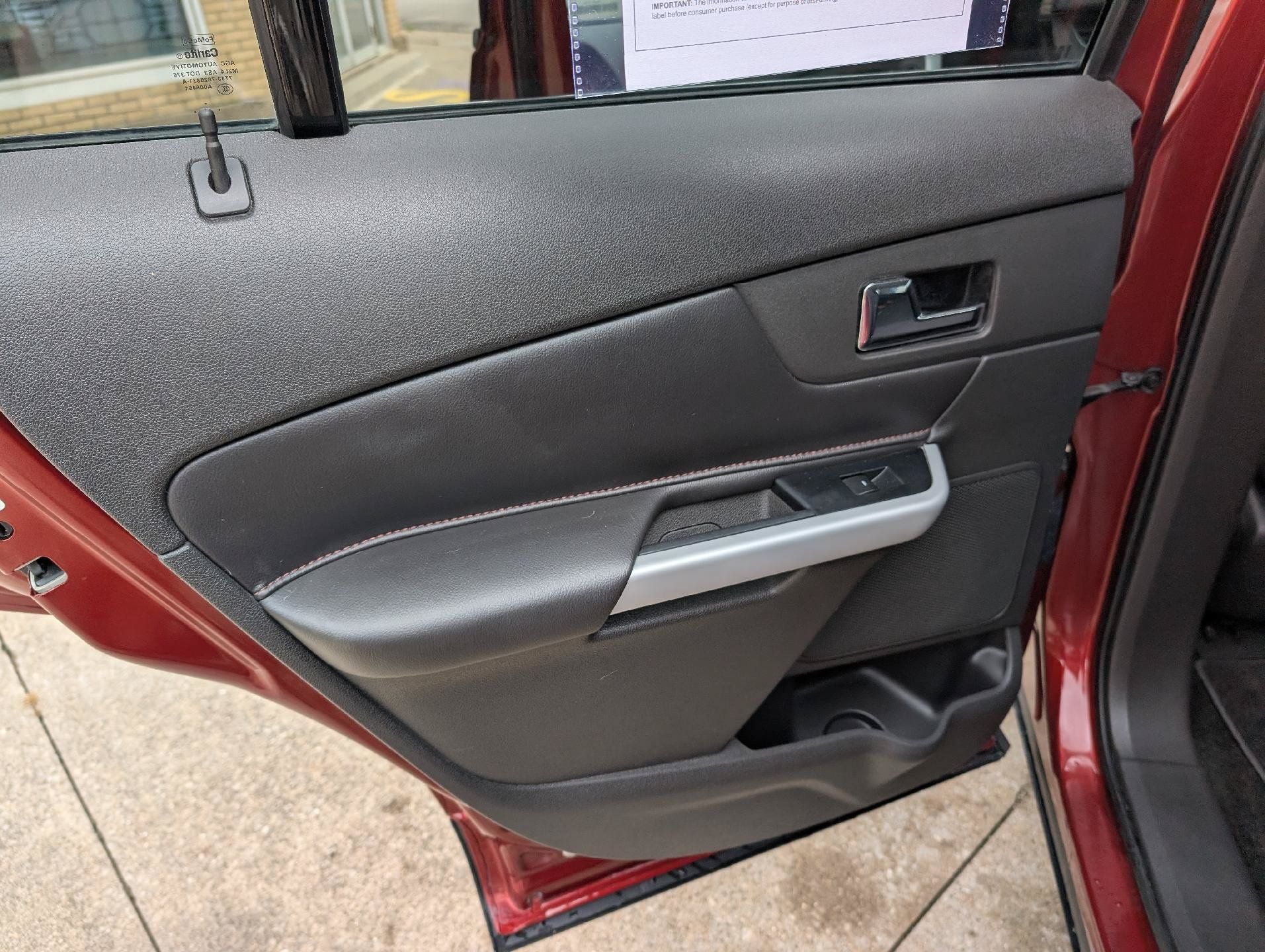 Used 2014 Ford Edge SEL FWD image 13