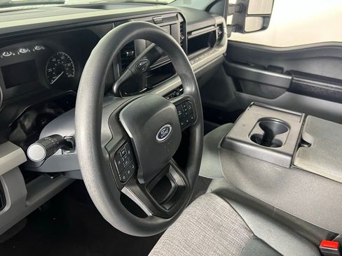 Used 2025 Ford F250 XLT image 22