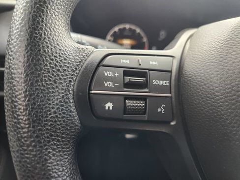 Used 2025 Honda HR-V LX image 27