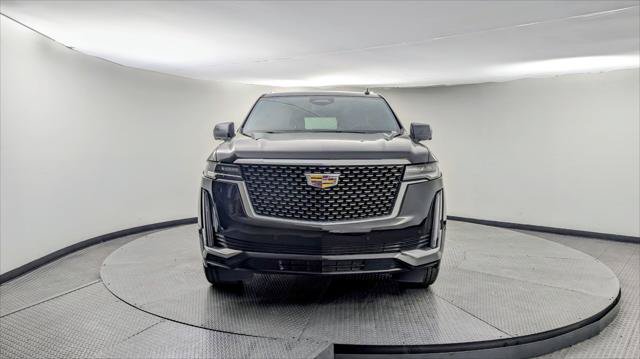 Used 2023 Cadillac Escalade Luxury w/ LPO, Floor Liner Package RWD image 12