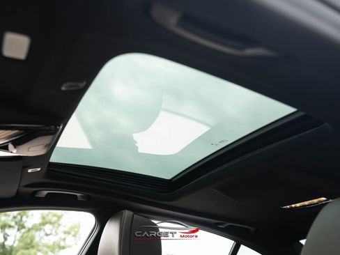 Used 2021 BMW M550i xDrive w/ Premium Package image 40