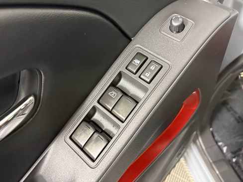 Used 2025 Nissan Frontier PRO-4X w/ Pro Premium Package image 13