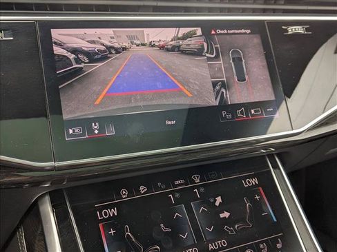 Certified 2025 Audi Q8 Prestige image 14