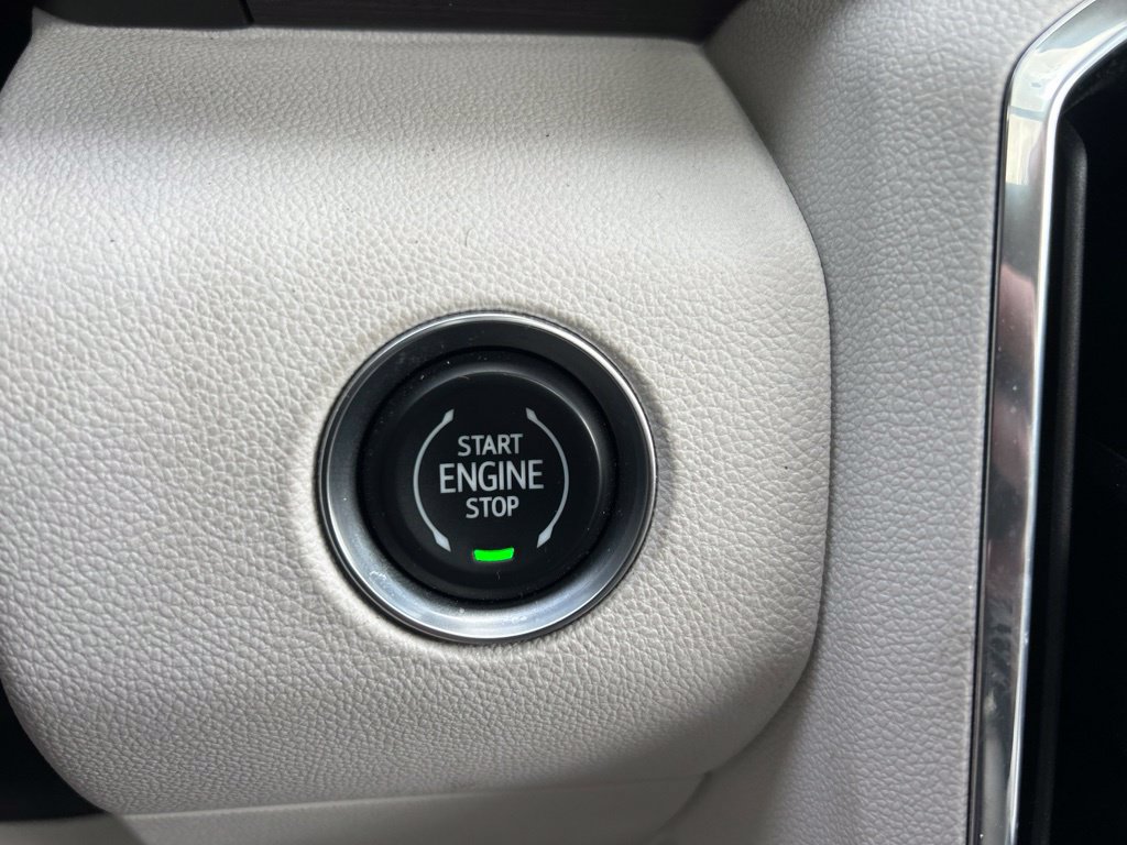 Used 2024 GMC Acadia Denali w/ Super Cruise Package AWD/4WD image 28