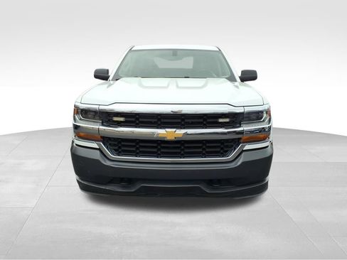 Used 2018 Chevrolet Silverado 1500 W/T w/ WT Convenience Package image 2