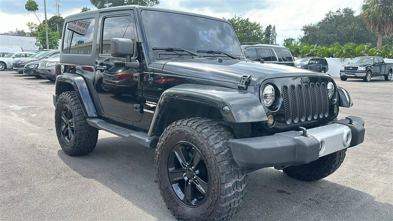 Used 2013 Jeep Wrangler Sahara AWD/4WD image 5