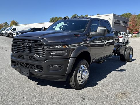 New 2026 RAM 5500 Tradesman image 3