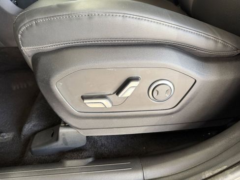 Used 2025 Hyundai Santa Fe SEL image 23