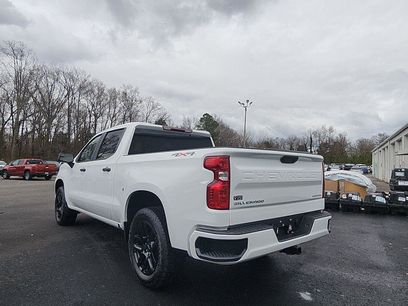 New 2026 Chevrolet Silverado 1500 Custom w/ Turbomax Blackout Package