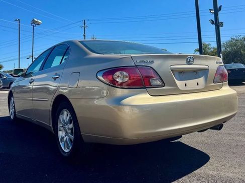 Used 2004 Lexus ES 330 ES 330 Sedan 4D image 3
