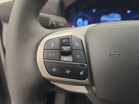Certified 2026 Ford Explorer Active AWD/4WD image 32