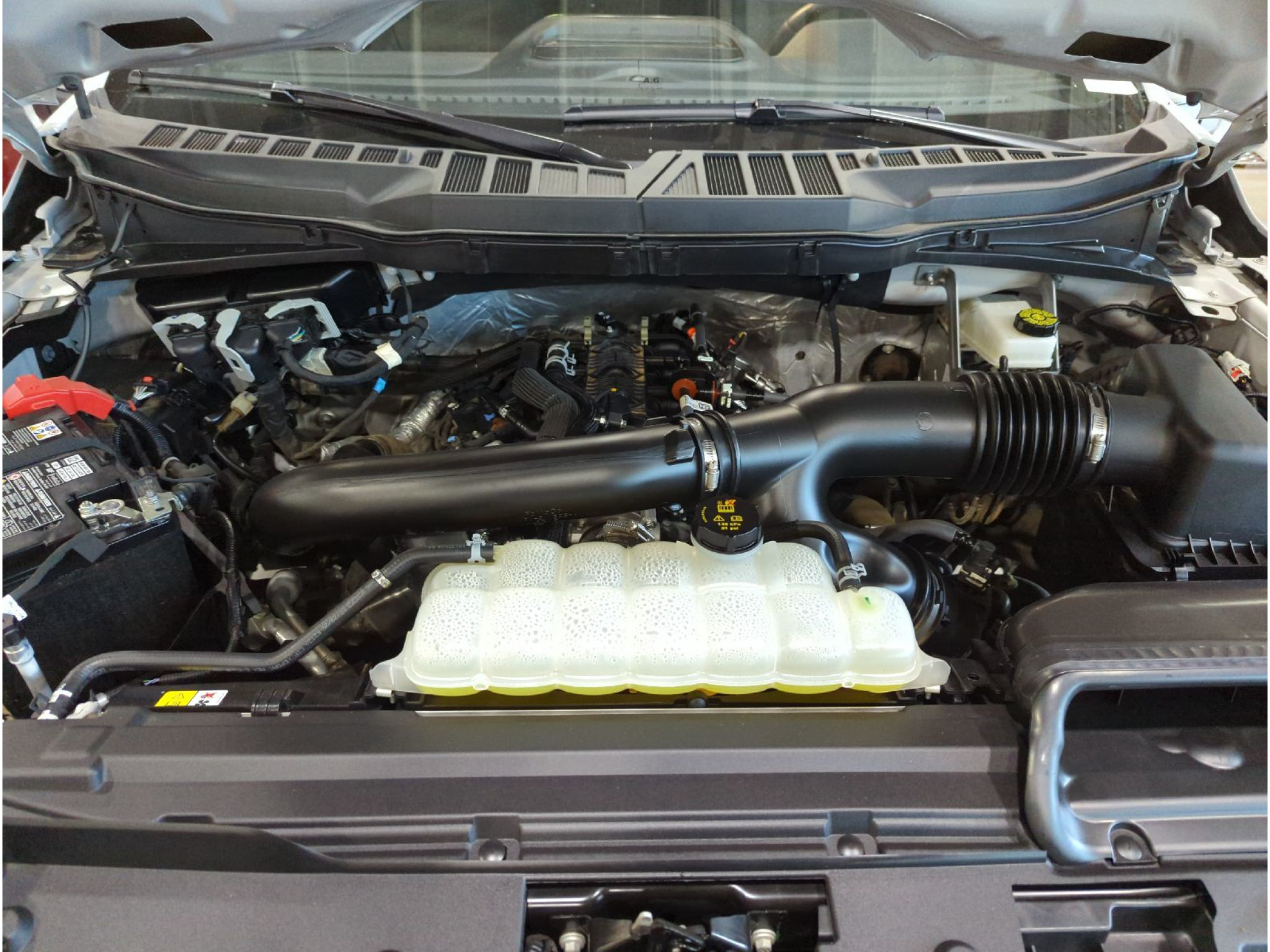 Used 2025 Ford F150 Lariat AWD/4WD image 10