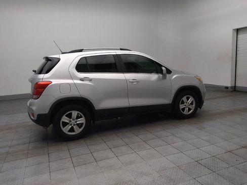 Used 2017 Chevrolet Trax LT w/ LT Convenience Package FWD image 10