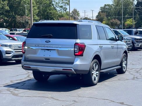 Used 2024 Ford Expedition Limited RWD image 19