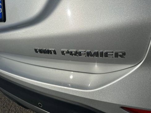 Used 2022 Chevrolet Equinox Premier AWD/4WD image 14