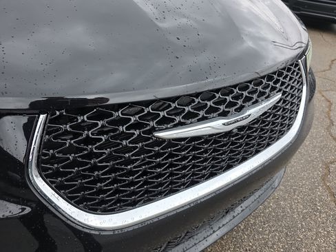 New 2026 Chrysler Pacifica Select image 28