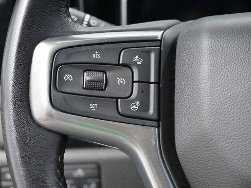 Used 2022 Chevrolet Silverado 1500 LT AWD/4WD image 18