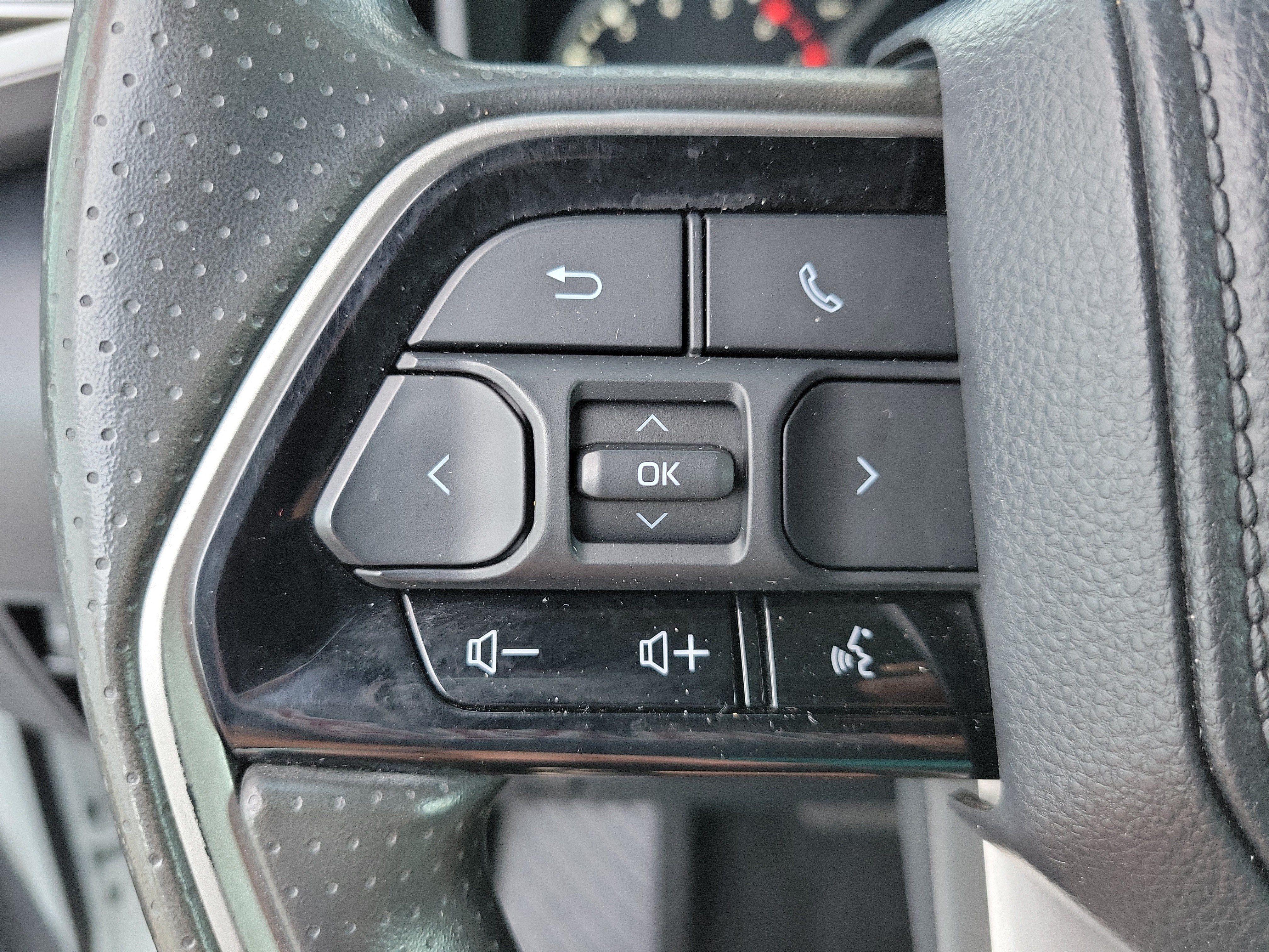 Used 2023 Toyota Tundra SR5 w/ SR5 Convenience Package AWD/4WD image 21