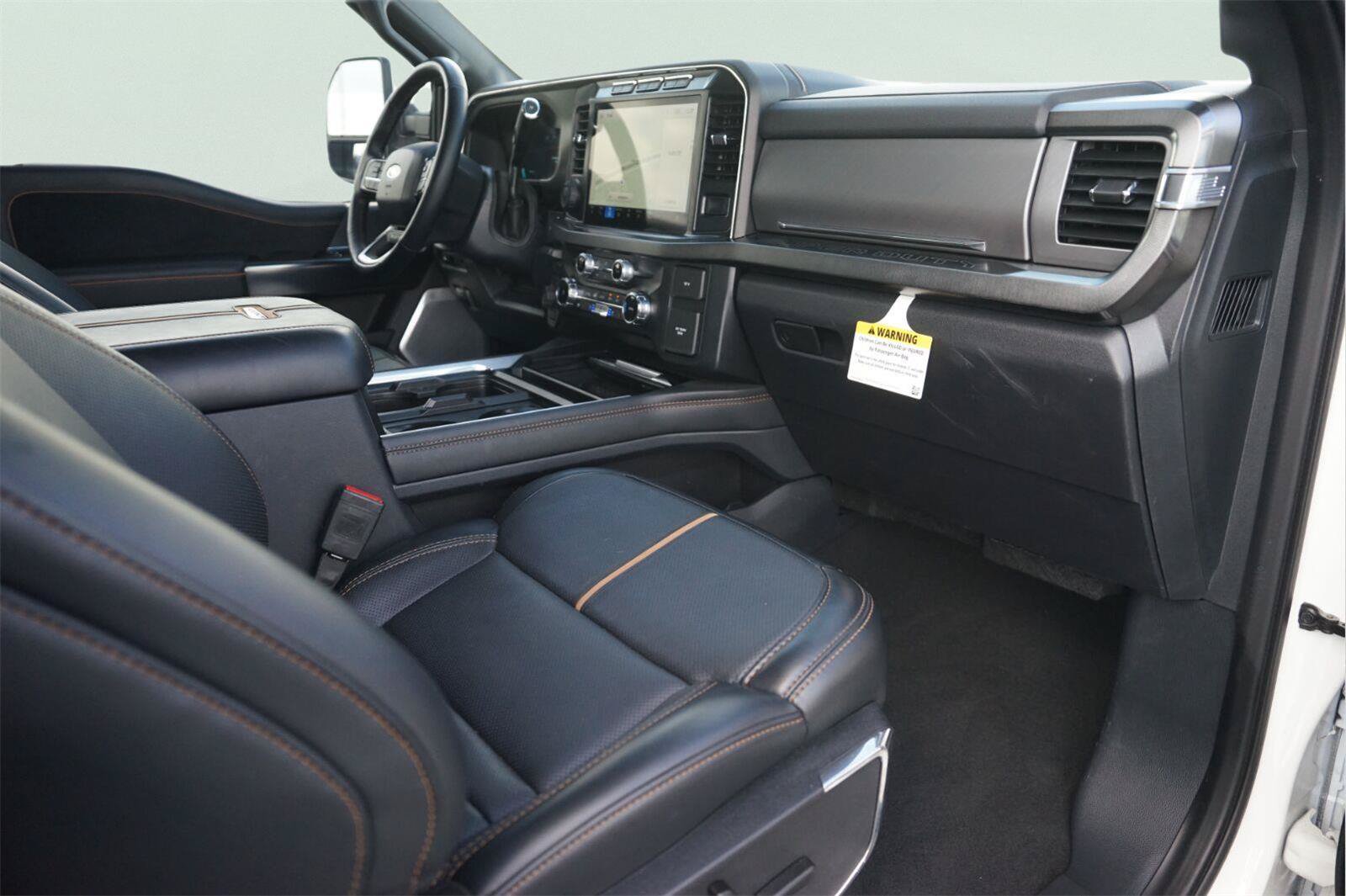 Used 2024 Ford F350 Platinum w/ FX4 Off-Road Package AWD/4WD image 18