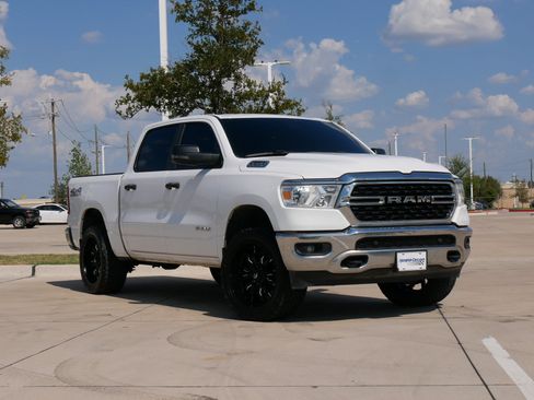 Used 2023 RAM 1500 Big Horn AWD/4WD image 2