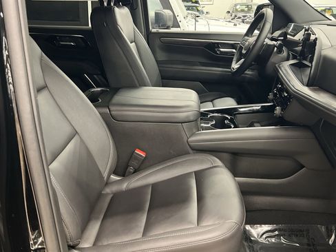 Used 2025 Chevrolet Tahoe LT image 25