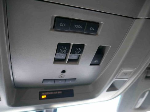 Used 2017 GMC Sierra 1500 SLT w/ SLT Premium Package image 37