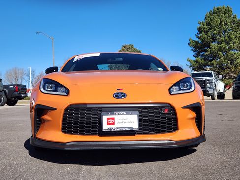 Certified 2023 Toyota GR86 10th Anniversary SE image 2