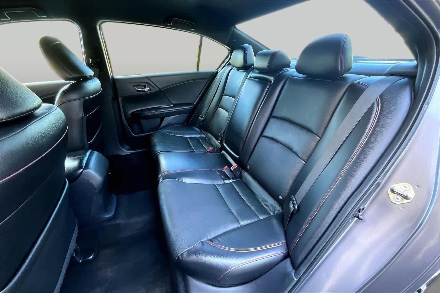 Used 2017 Honda Accord Sport Special Edition image 21