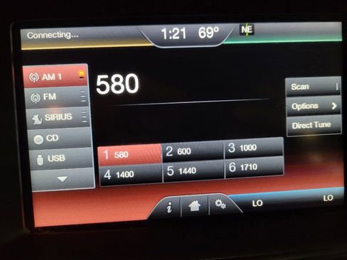 Used 2016 Ford Explorer XLT w/ Equipment Group 202A AWD/4WD image 25