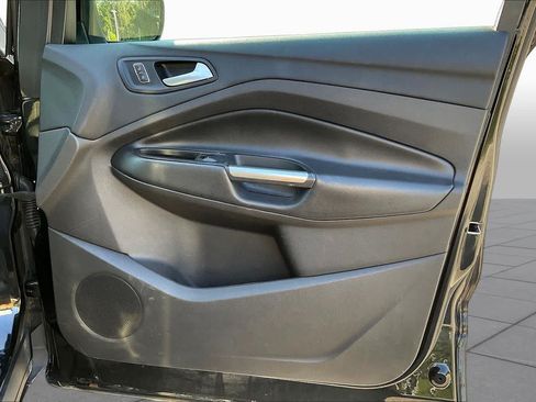 Used 2015 Ford Escape SE w/ Equipment Group 201A FWD image 21