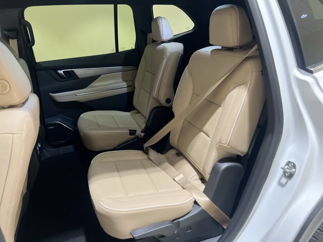 New 2027 Buick Enclave Preferred w/ Power Package FWD image 23
