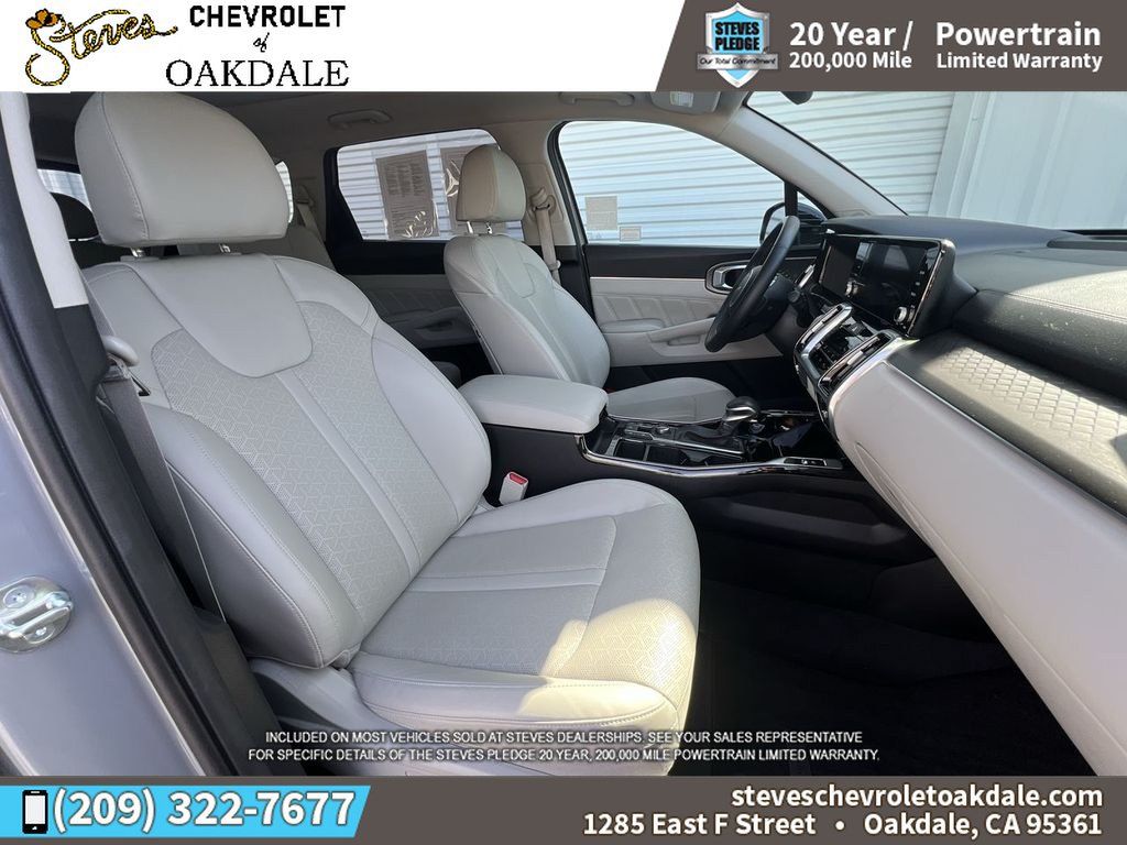 Used 2023 Kia Sorento SX AWD/4WD image 32