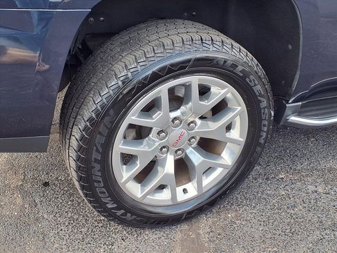 Used 2018 GMC Yukon SLT image 29