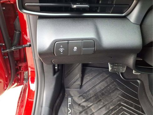 New 2026 Hyundai Elantra Sport image 9