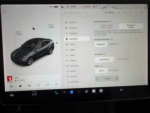 Used 2022 Tesla Model Y Long Range image 41