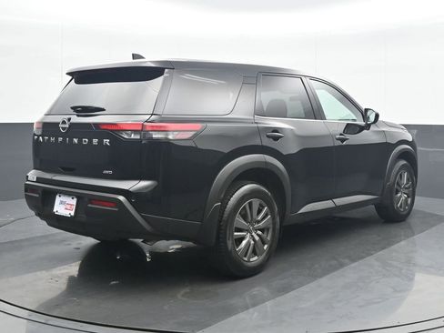 Used 2025 Nissan Pathfinder S AWD/4WD image 6