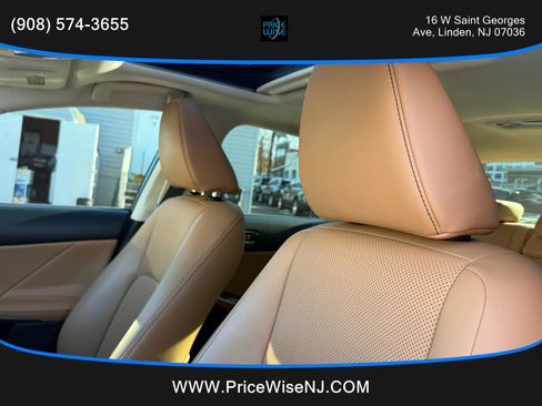 Used 2017 Lexus IS 300 F Sport image 11