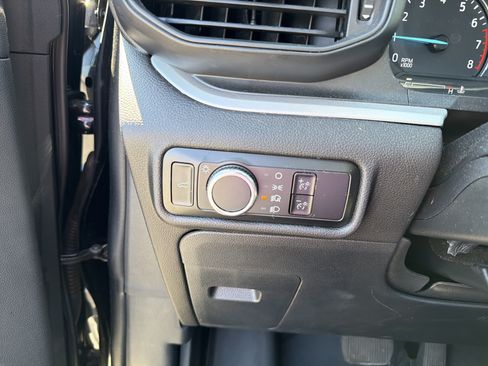 Used 2023 Ford Explorer XLT AWD/4WD image 15