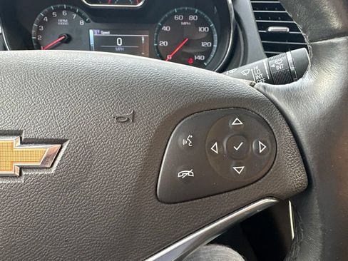 Used 2018 Chevrolet Impala LT FWD image 15