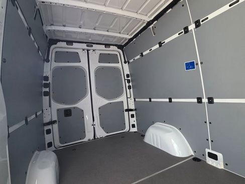 New 2026 Mercedes-Benz Sprinter 2500 image 7