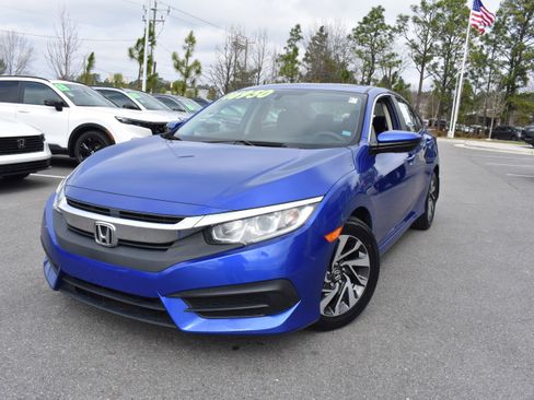 Certified 2017 Honda Civic EX image 5