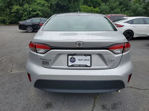 Used 2023 Toyota Corolla LE FWD image 5