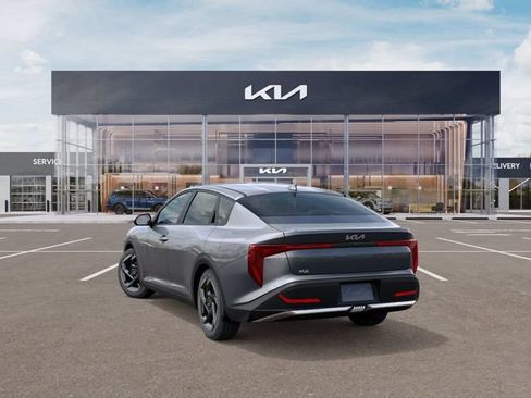 Used 2025 Kia K4 EX FWD image 4
