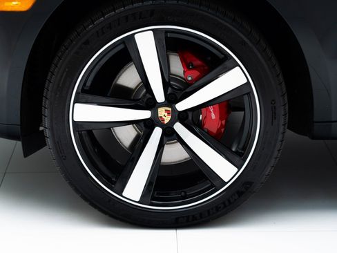 New 2026 Porsche Macan S image 12